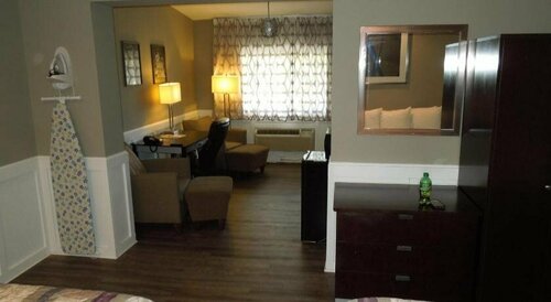 Cocca's Inn & Suites Wolf Road, Book Hotel Albany 