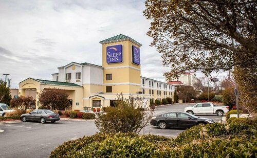Sleep Inn Hanes Mall, Забронировать Отель Уинстон-Сейлем Северная Каролина, рядом с Novant Health Forsyth Medical Center