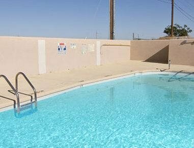 Super 8 by Wyndham Las Cruces/White Sands Area, Забронировать Отель Отели Нью-Мексико с бассейном, Бассейн
