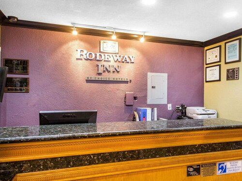 Rodeway Inn Capitol, Забронировать Отель Уэст-Сакраменто штат Калифорния