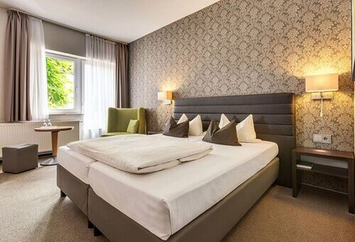 Hotel Hiemann, Reservar Hotel Hotéis em Leipzig com Estacionamento, Estacionamento