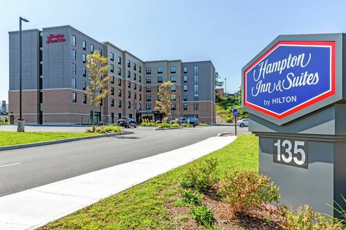 Hampton Inn & Suites Boston/Waltham, Забронировать Отель Отели Уолтем с парковкой, Парковка