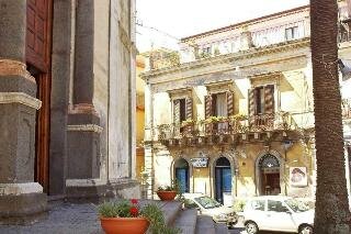 B&B Casa Etna, Забронировать Отель «постель и завтрак» Отели в центре Лингуаглоссы, в центре, Завтраки