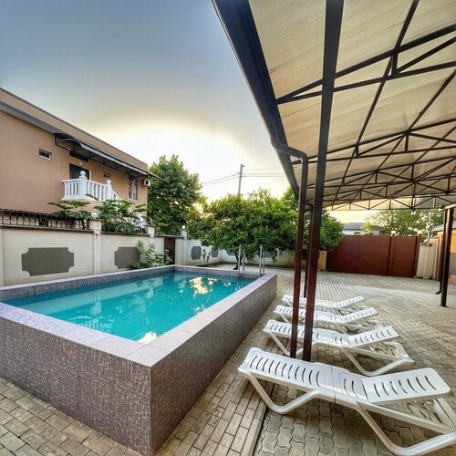 Shindand Guest house, Foglalás Panzió Szállodák Ochamchira medencével, Uszoda