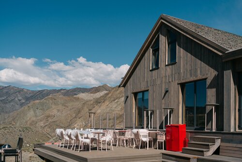 Yuta Guest House, Book Pension  