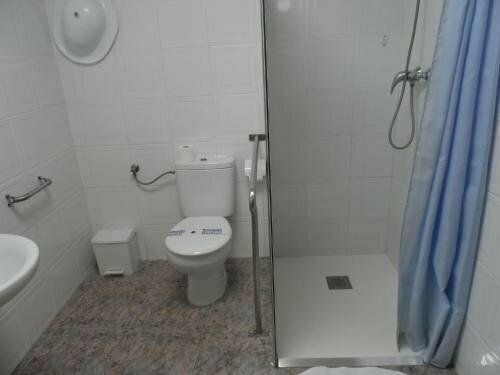 Hotel Restaurante Casa Grande, Забронировать Отель Баса Granada Province