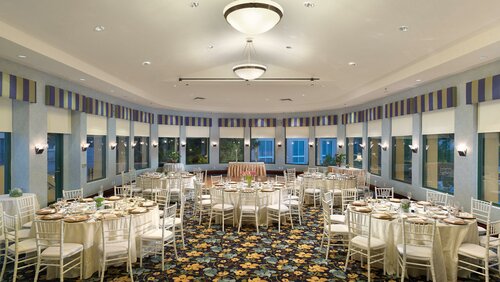 Crowne Plaza Cabana, Palo Alto by IHG, Забронировать Отель Пало-Альто Silicon Valley