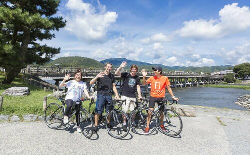 Fujitaya BnB, Boek Bed and Breakfast Hotels in Kyoto met parkeren, Parkeren