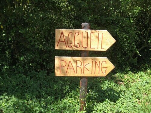 B&B Villaine, Book Bed and Breakfast Hoteller i Burgund med parkering, Parkering