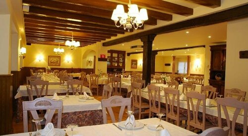 Loizu, Prenota Hotel Burguete Navarre Pyrenees