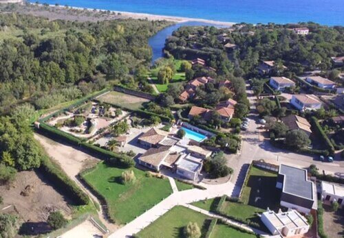 Appartements & Villas Olmuccio, Prenota Appartamento Hotel a Corsica con piscina, Piscina