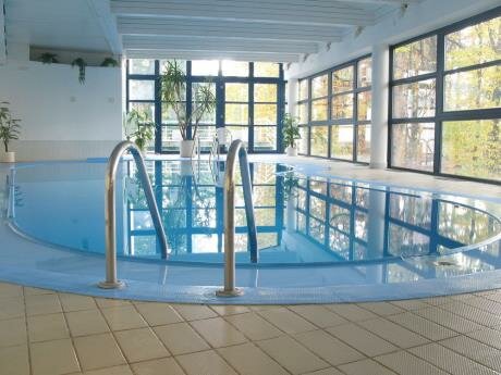 Interhotel America, Забронировать Отель Писек Южная Богемия, рядом с Provincial Stud Farm