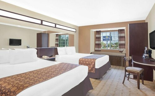 Microtel Inn & Suites by Wyndham Manchester - Newly Renovated, Забронировать Отель Отели Манчестера с завтраком, рядом с Bonnaroo VIP Camping, Завтраки