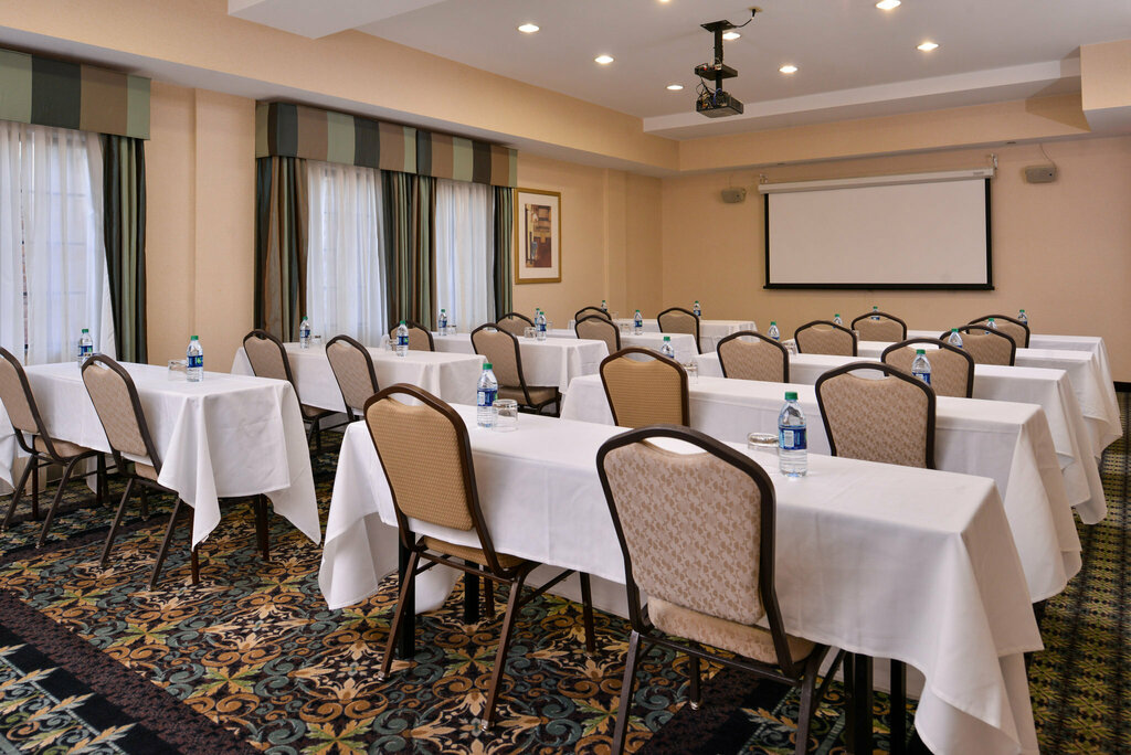Holiday Inn Oklahoma City Airport by IHG