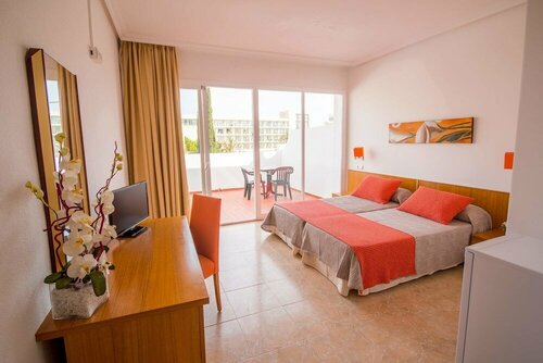 Hostal Los Pinos, Book Hostel Hotels in Ibiza with Breakfast, Breakfasts