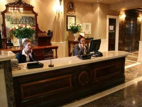 Lawlors Hotel, Reservar Hotel Hotéis em Kildare County com pequeno-almoço, Café da manhã
