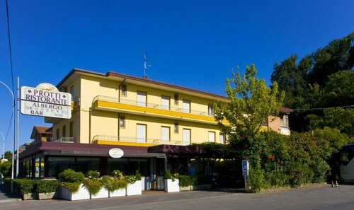 Albergo Ristorante Protti, Забронировать Отель Каттолика Побережье Римини