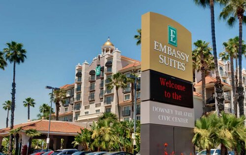Embassy Suites by Hilton Los Angeles Downey, Забронировать Отель Дауни Большой Лос-Анджелес