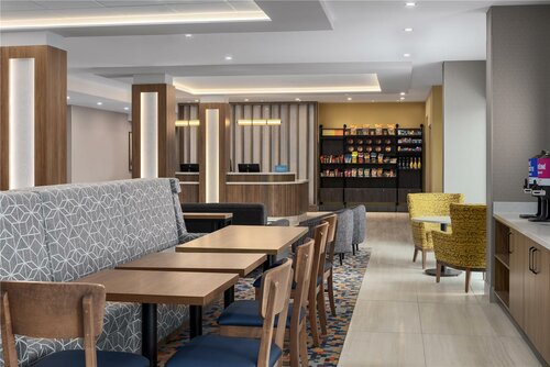 Quality Hotel & Suites Montreal East, Rezerwuj Hotel Anjou Montreal