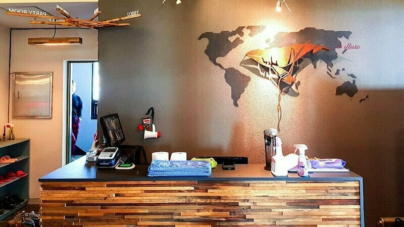illuso Guest House - Hostel