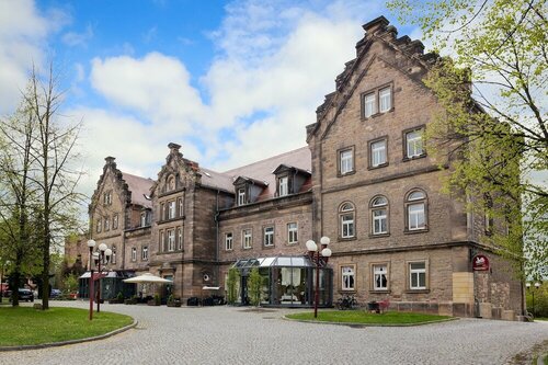 Schlosshotel Himmelsscheibe Nebra, Забронировать Отель Отели Небра 3 звезды, 3*
