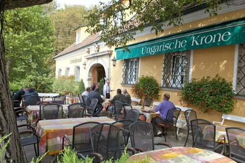 Hotel Ungarische Krone, Забронировать Отель Отели Нижней Австрии с парковкой, Парковка