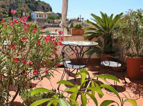 Cielo di Taormina, Забронировать Отель Отели Таормина с парковкой, рядом с Ancient Theatre of Taormina, Парковка