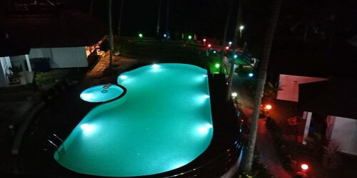 SUN VIEW Beach Resort, Забронировать Курортный отель Отели Варкала с завтраком, рядом с Janardhanaswamy Temple, Завтраки