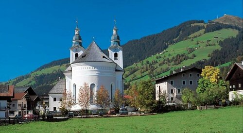 Hotel Loipenstub'n, Rezervați Hotel Brixen im Thale Brixental