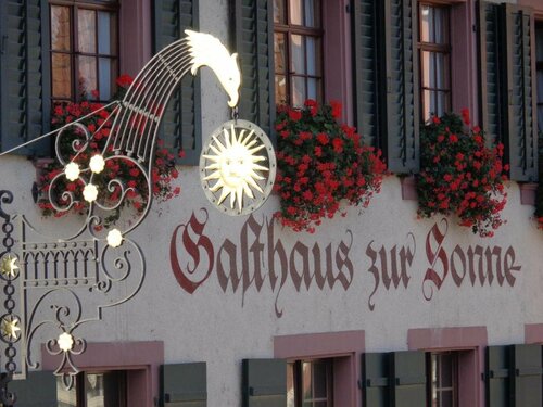 Gasthaus zur Sonne, Book Hotel Hoteller i Aargau - Basel region med måltider, Halvpension / Fuldpension
