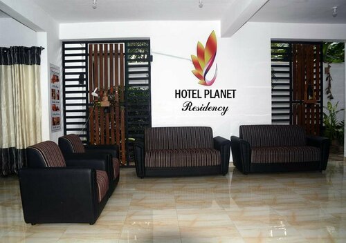 Yoho Hotel Planet Residency, Забронировать Отель Отели Хабарадува с парковкой, Парковка