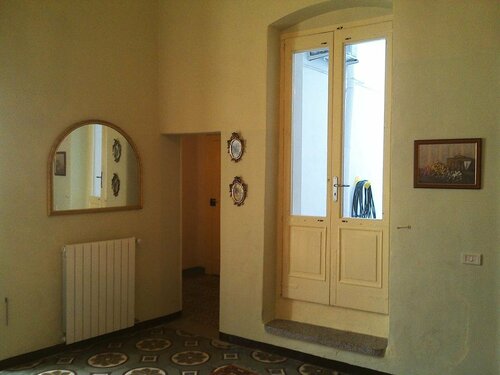 B&B Palazzo Antonelli, Book Bed and Breakfast Hoteller i Bari Province med pool, Swimmingpool
