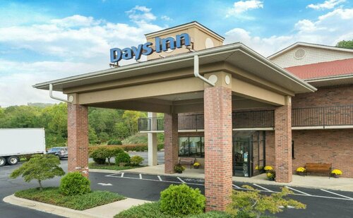Days Inn by Wyndham Asheville Downtown North, Забронировать Мини-отель Ашвилл Аппалачи, рядом с Парк Beaver Lake View