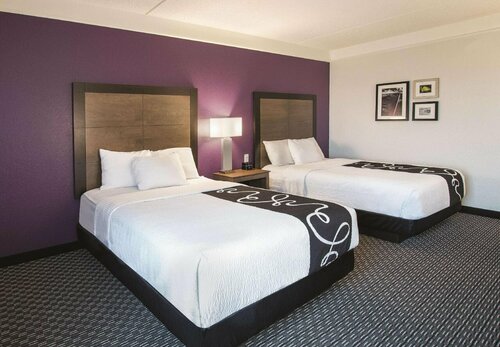 La Quinta by Wyndham Arlington North 6 Flags Dr, Забронировать Отель Арлингтон Dallas - Fort Worth Metropolitan Area