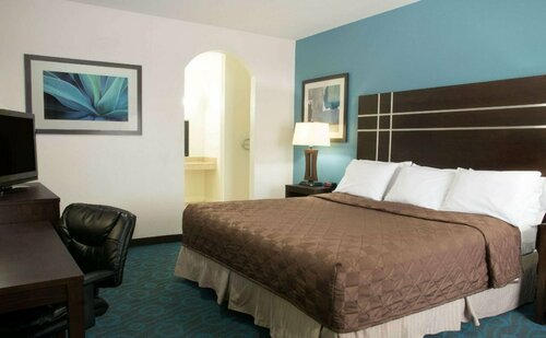 Days Inn Humble/Houston Intercontinental Airport, Book Mini-hotel Hoteller i Houston med parkering, Parkering