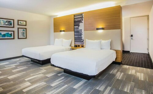 La Quinta Inn & Suites by Wyndham Winchester, Book Hotel Hoteller i Virginia med parkering, Parkering