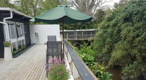 A bit of New York in Whanganui HOME STAY, Rezerwuj Hotel Wanganui 