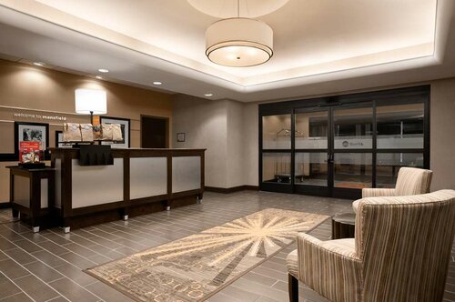 Hampton Inn & Suites - Mansfield, Забронировать Отель Мансфилд Пенсильвания, рядом с Менсфилдский университет Пенсильвании