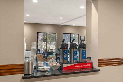 Best Western Plus Plaza by the Green, Забронировать Отель Кент штат Вашингтон