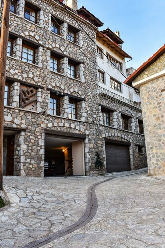 Dio Studios, Брондау Гостьхаус Central Greece қаласындағы төсек алаңы бар қонақ үйлер, Тоқтау алаңы