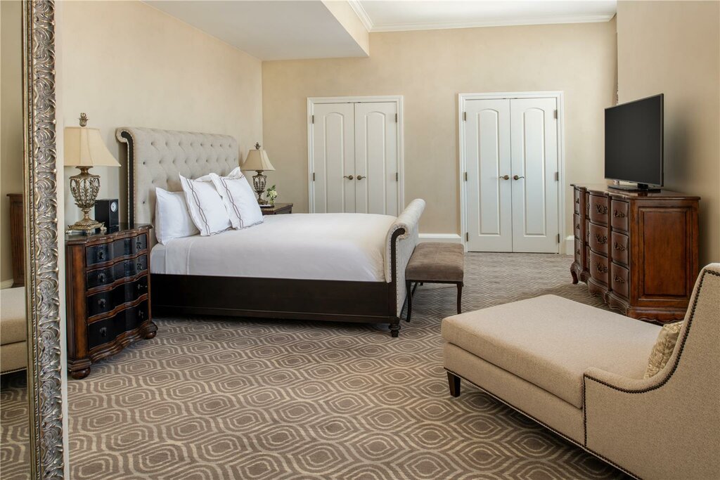 The Roosevelt New Orleans