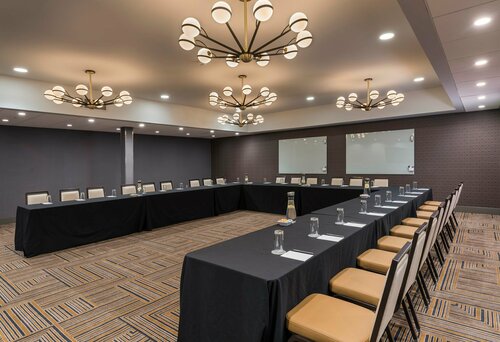 Crowne Plaza Providence-Warwick Airport by IHG, Book Hotel Warwick Rhode Island