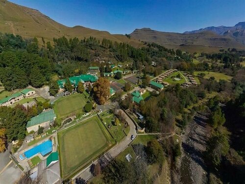 Gooderson Drakensberg Gardens and Golf & Spa Resort, Забронировать Курортный отель Отели Дракенсберг-Гардена с бассейном, Бассейн