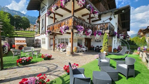 Inter Hotel B&B, Забронировать Отель «постель и завтрак» Отели Виго-ди-Фасса с завтраком, рядом с Vigo - Ciampedie Ski Lift, Завтраки