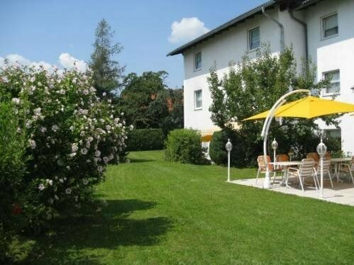 Kern Buam, Rezerwuj Hotel Graz Region Graz