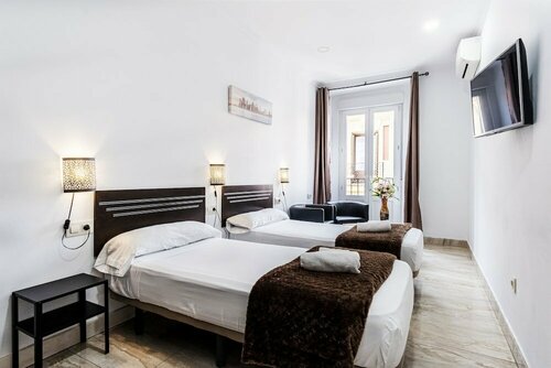 Hostal Rincón de Sol - Centro Madrid - Self Checkin, Забронировать Хостел Хостелы Мадрида, рядом с Новисьядо, Хостел