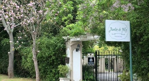 Jardin de Fees Guest House, Забронировать Гостевой дом Кейптаун Центр Кейптаун