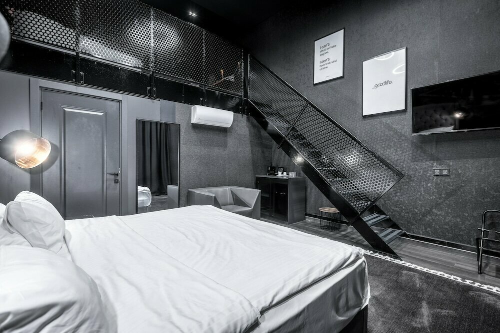 Black Hotels