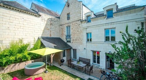 Gîte Les Orchidées de la Loire SAUMUR, Забронировать Отель  