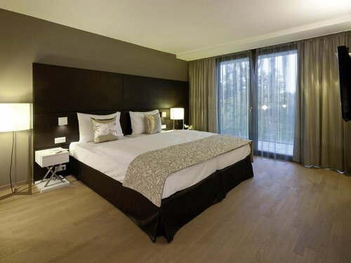 Doubletree by Hilton Vienna Schonbrunn, Брондау Қонақ үй Vienna Central Station қаласындағы жаңа қонақ үйлер